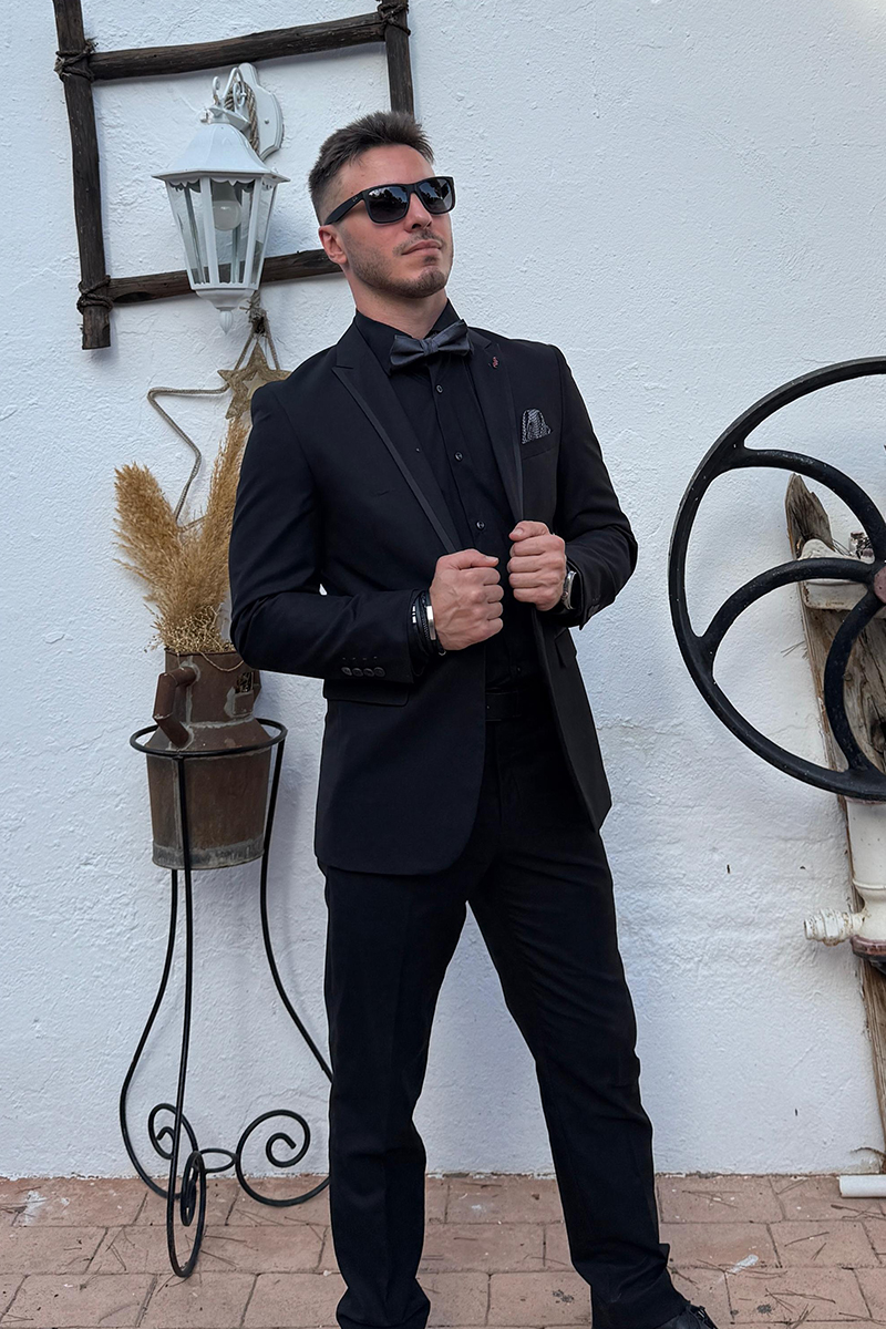 RICARDO ARTEAGA Y ESTEFANIA RUIZ